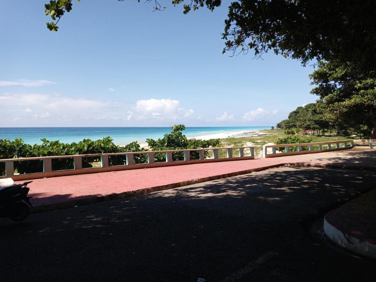 Beachfront Apartment, Quiet 4 Beds, 1 Bath, Ac, Wi-Fi, Hot Water, In Paraiso Near Los Patos Exterior photo