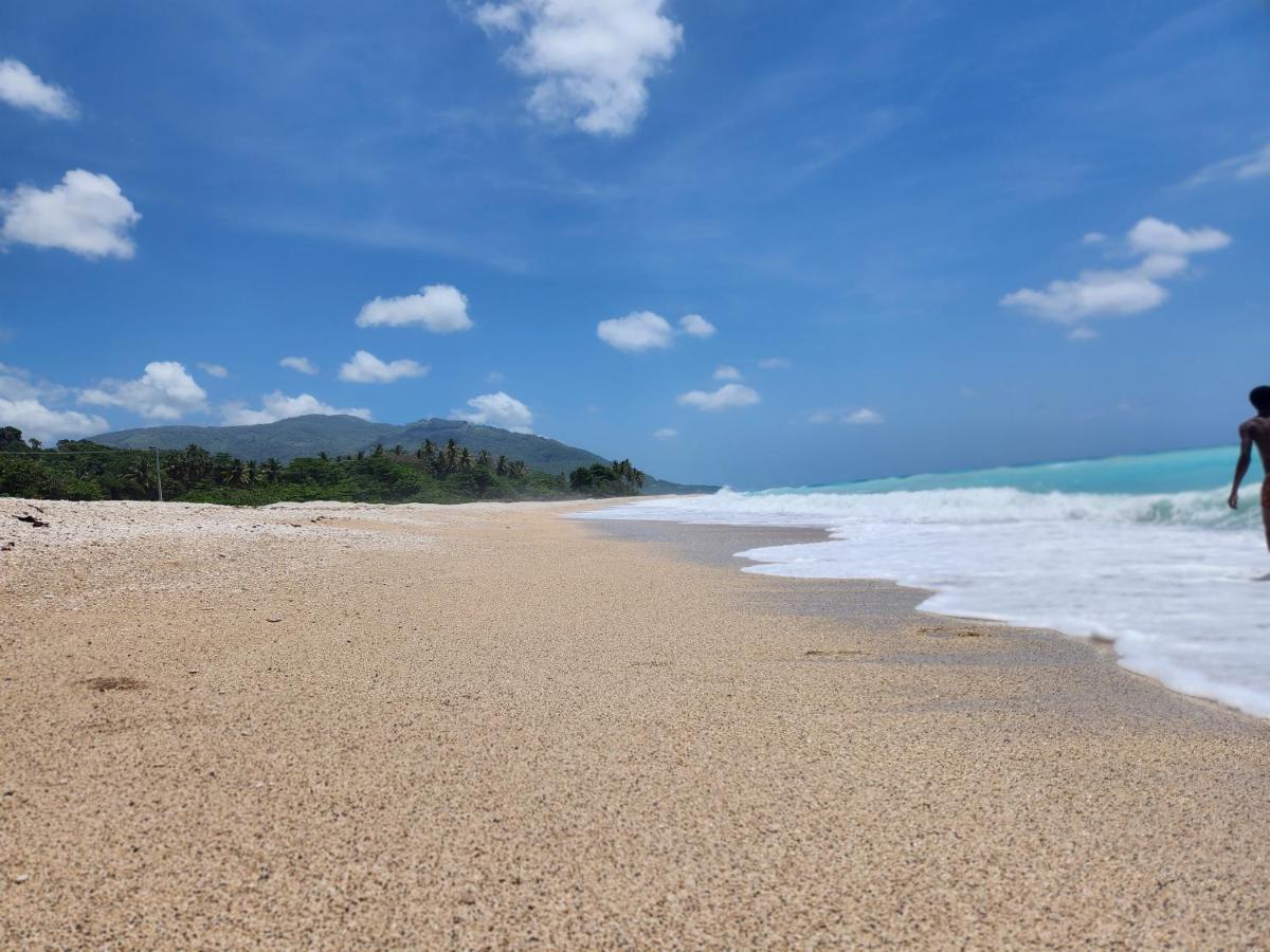 Beachfront Apartment, Quiet 4 Beds, 1 Bath, Ac, Wi-Fi, Hot Water, In Paraiso Near Los Patos Exterior photo
